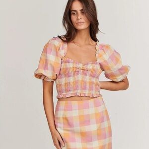 NEW Charlie Holiday Andrea Puff Sleeve Top Beige Multi Check Size 4